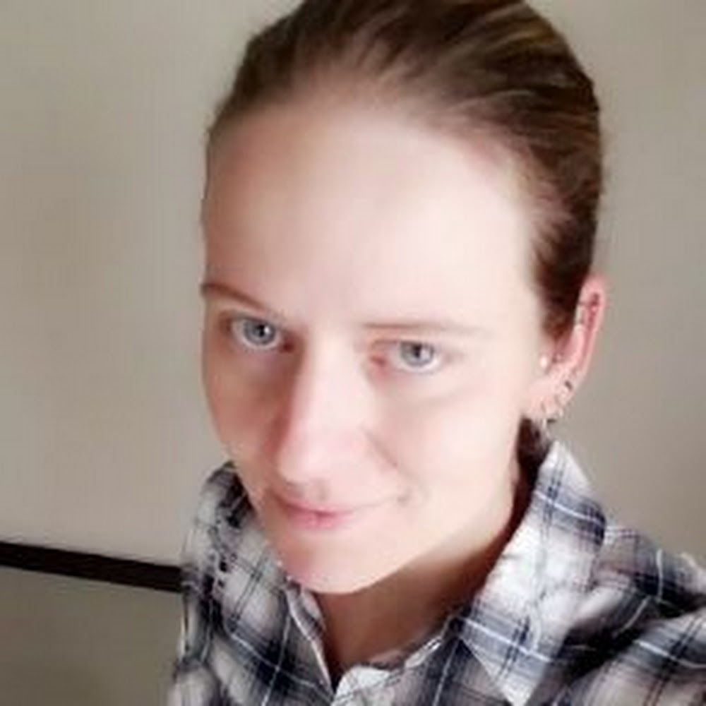 Meet your Posher, Carmen